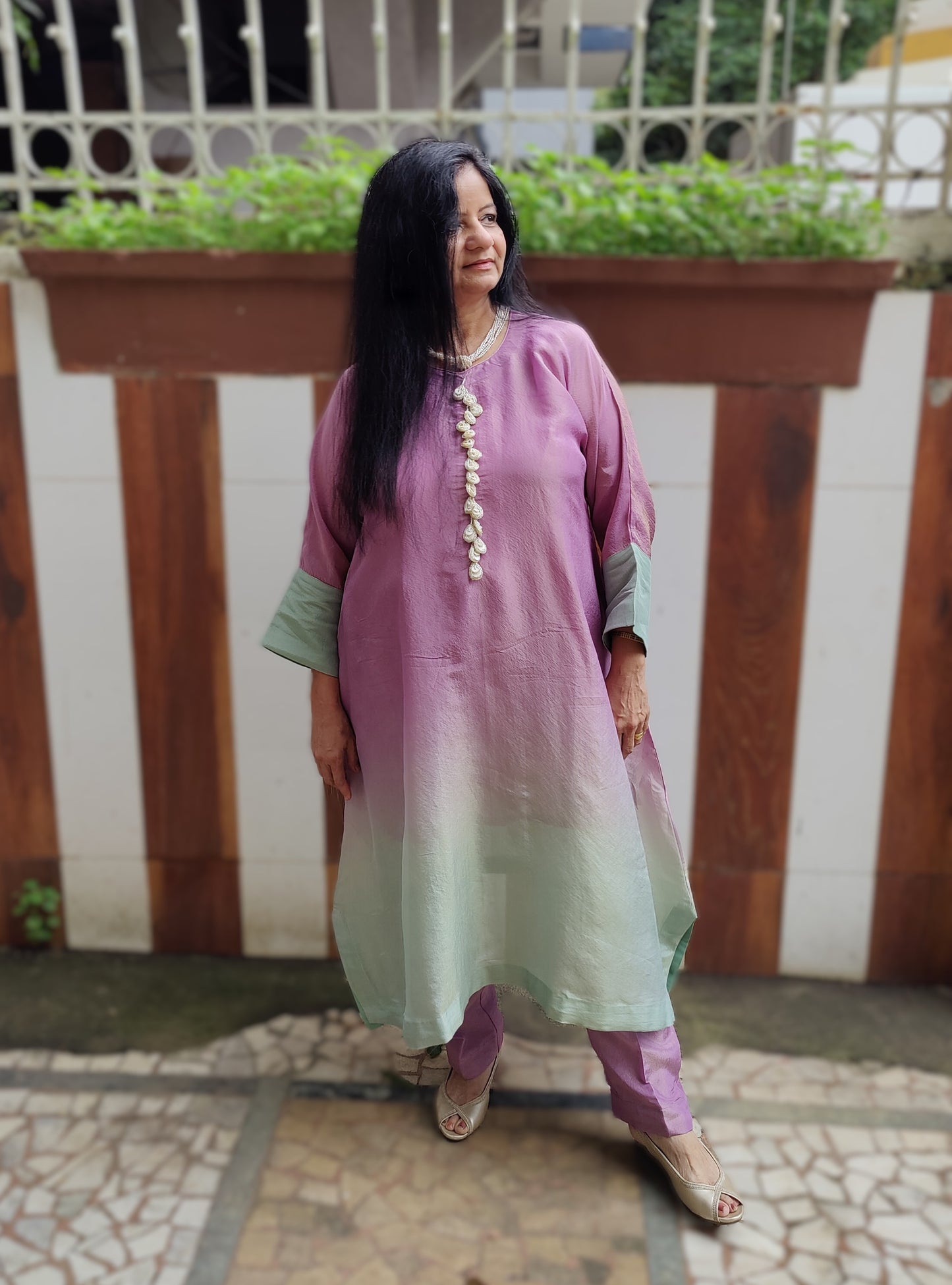 Shaded shimmer asymmetric kurta