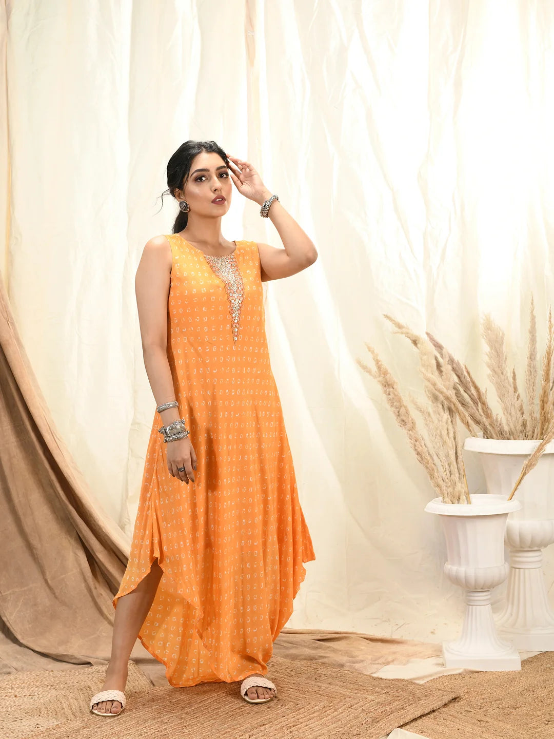 Mango Bandhni darpe  kurta & cape set