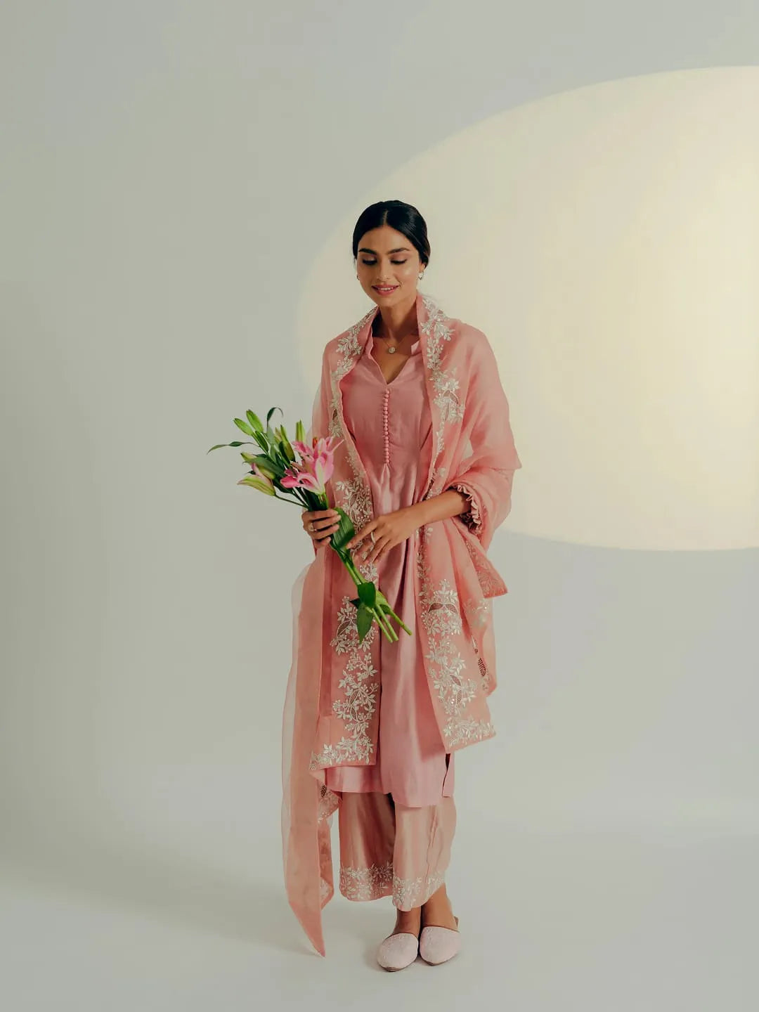 Onion pink thread & pearl embroidered kurta set