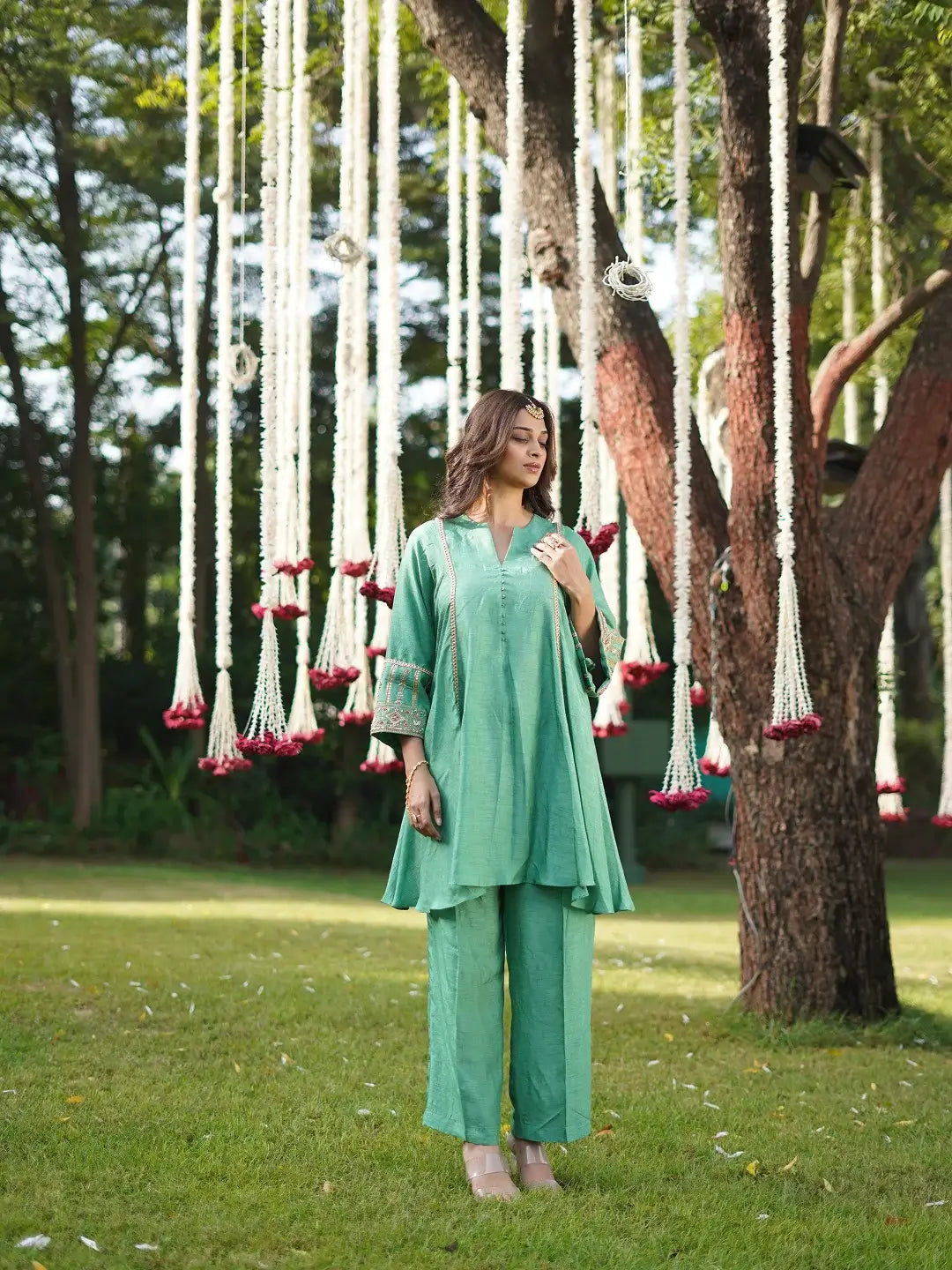 Green short kurta set