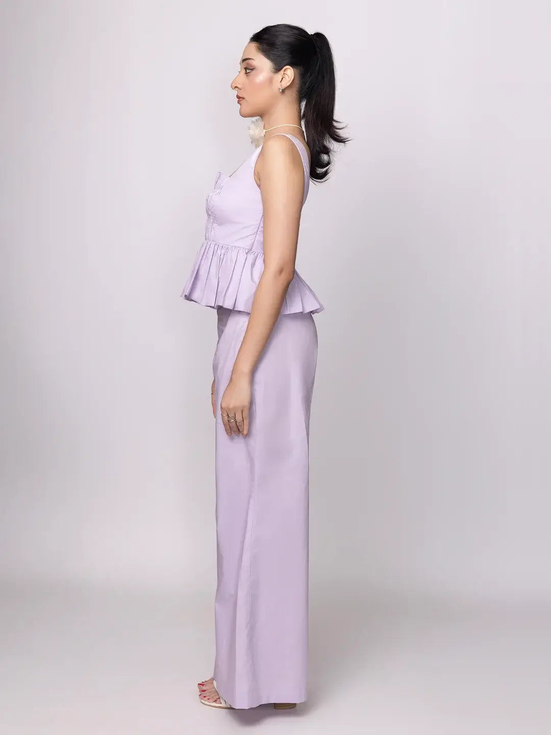 Claire set