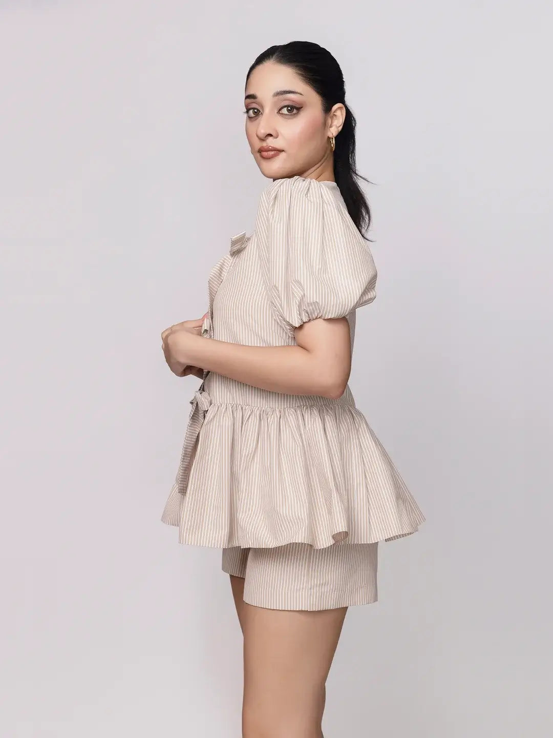 Cleo set