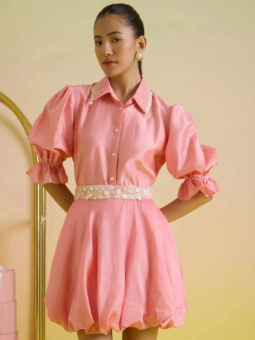Bubblegum embroidered skirt