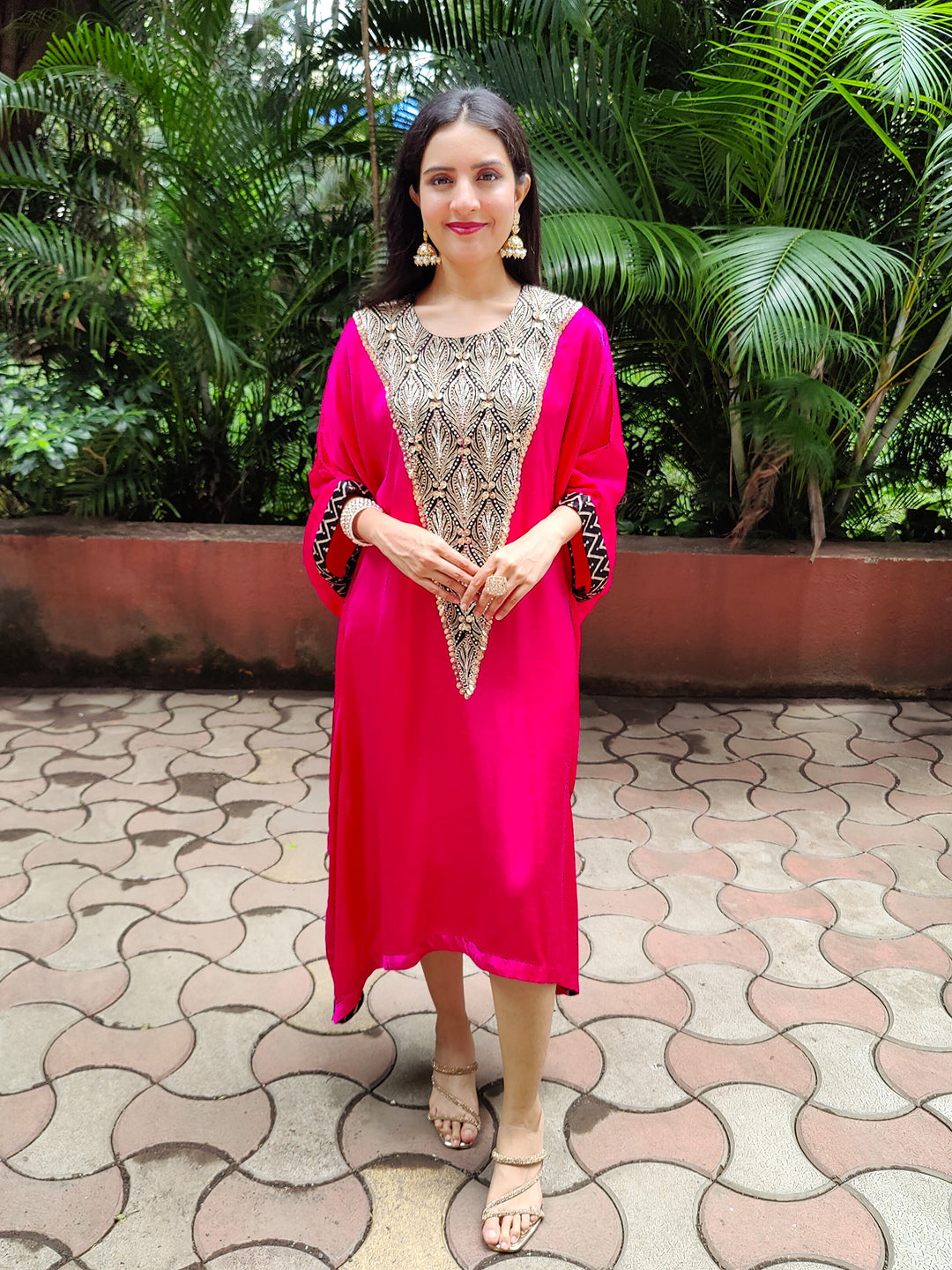Kaftan kurta-dress with embellished neck