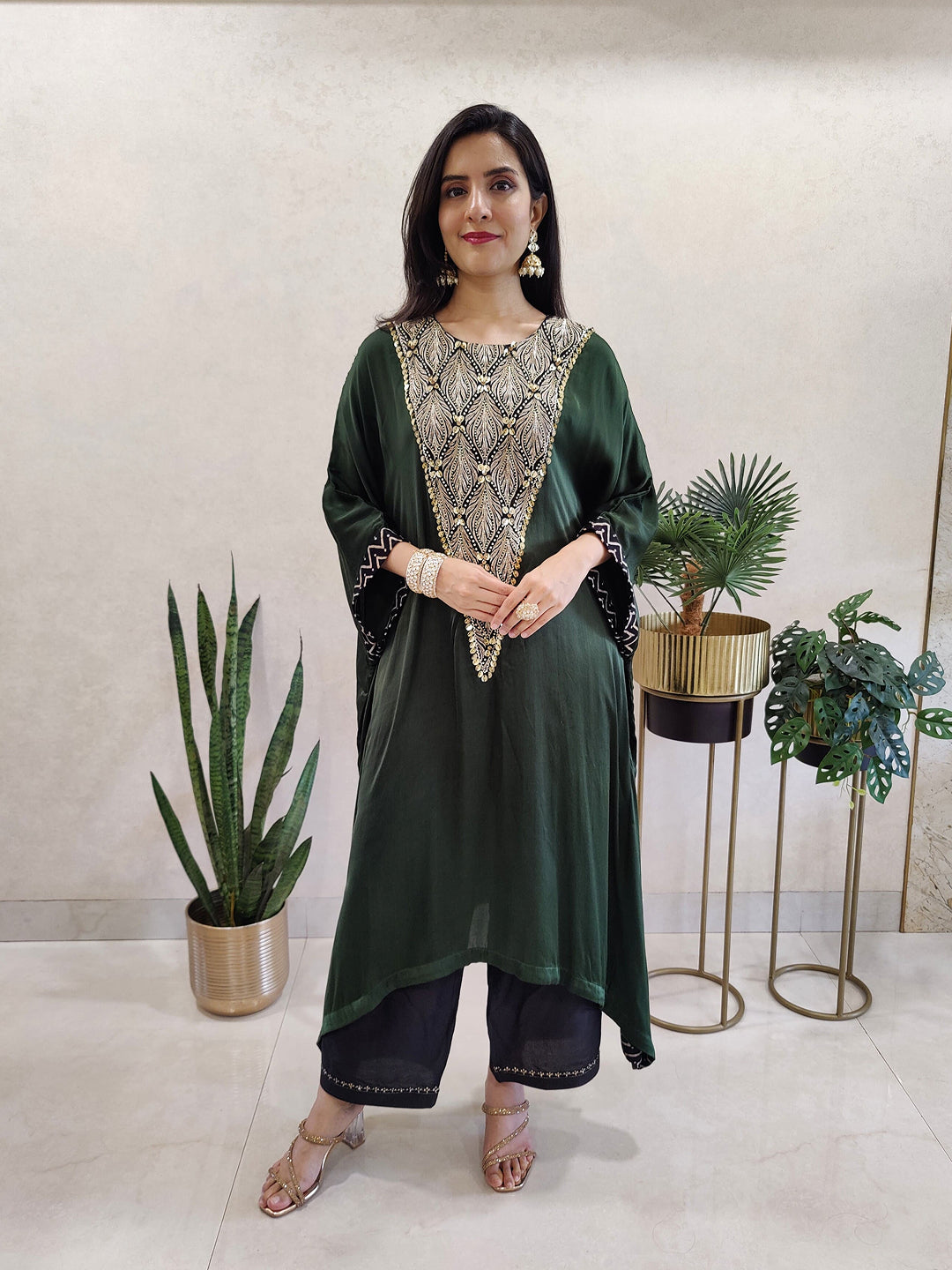 Kaftan kurta-dress with embellished neck