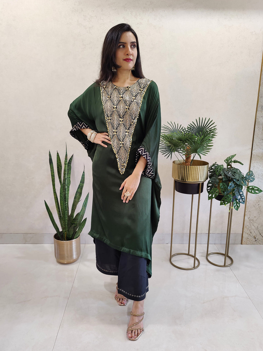 Kaftan kurta-dress with embellished neck