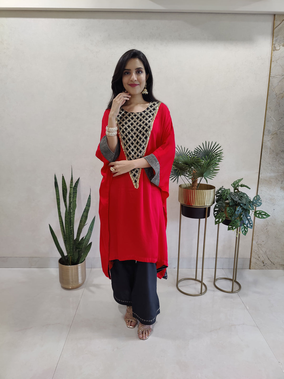 Kaftan kurta-dress with embellished neck