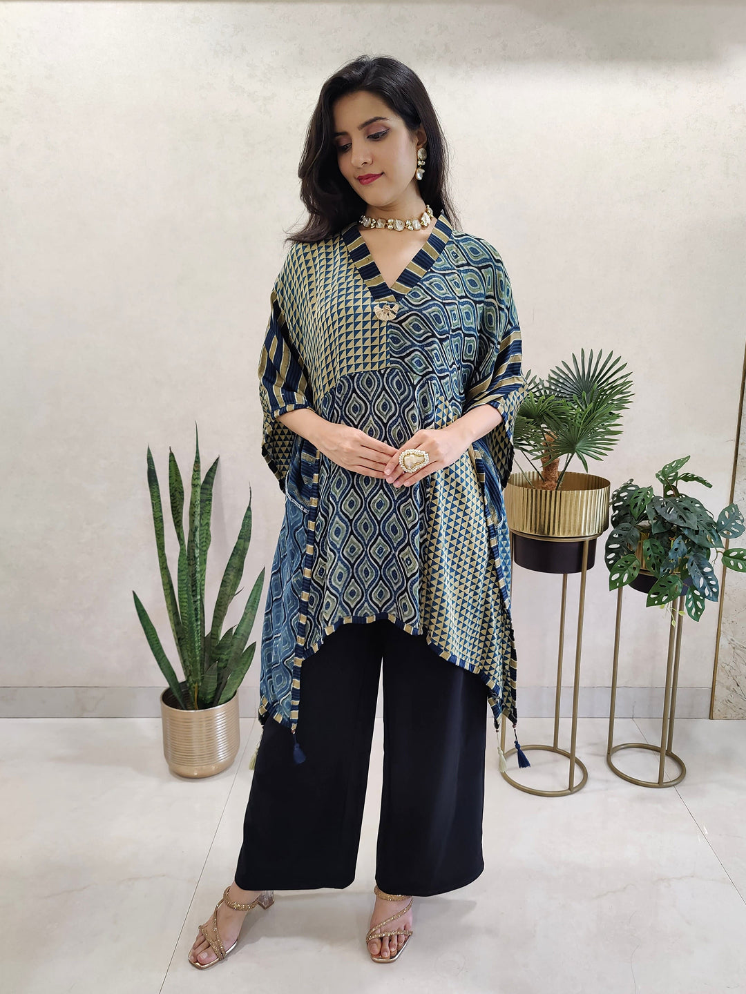 Ajarakh kaftan kurta