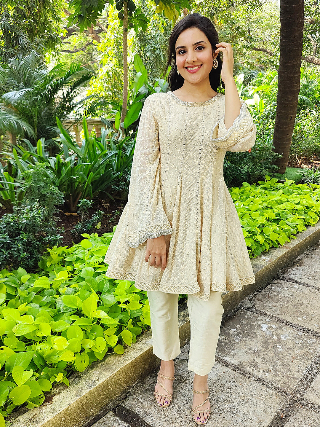 Lucknowi flared kurta set