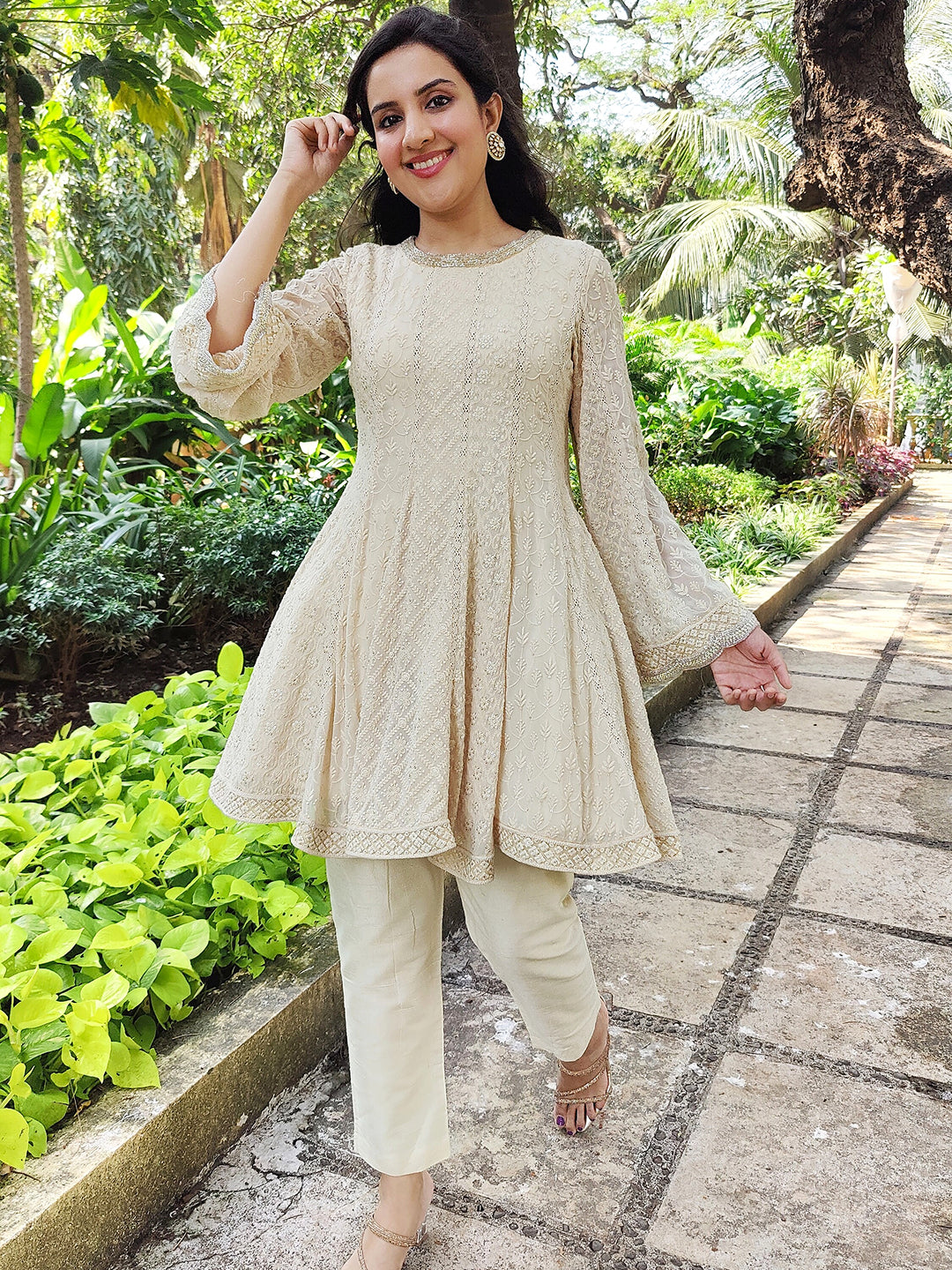 Lucknowi flared kurta set