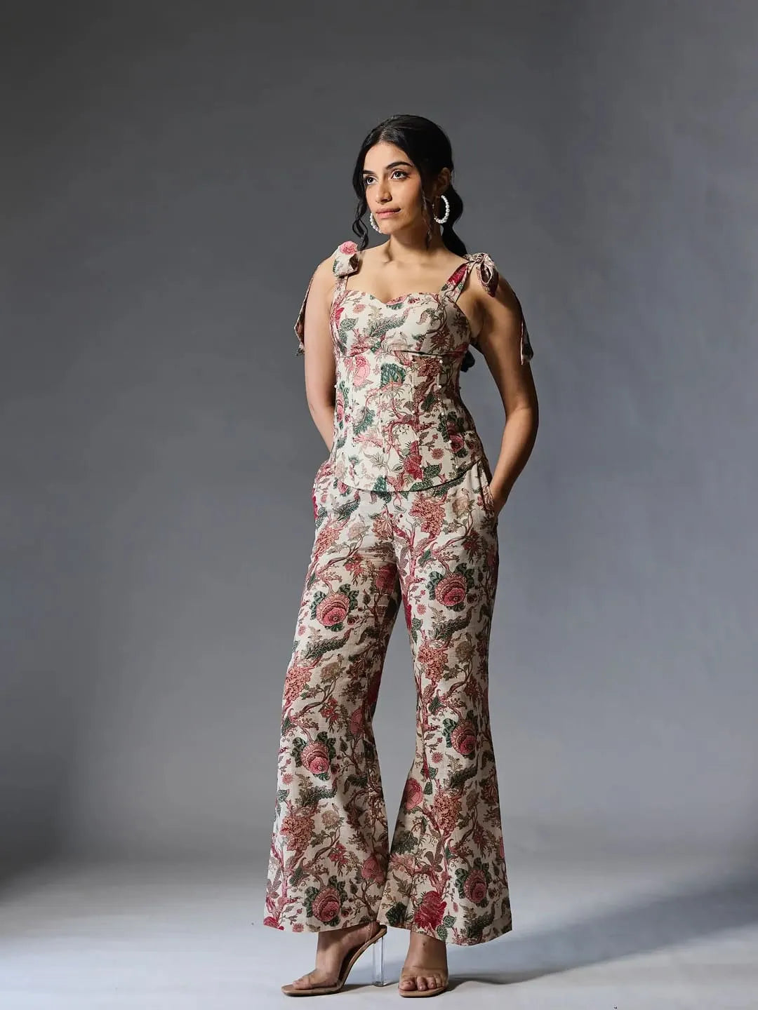 Saga Corset